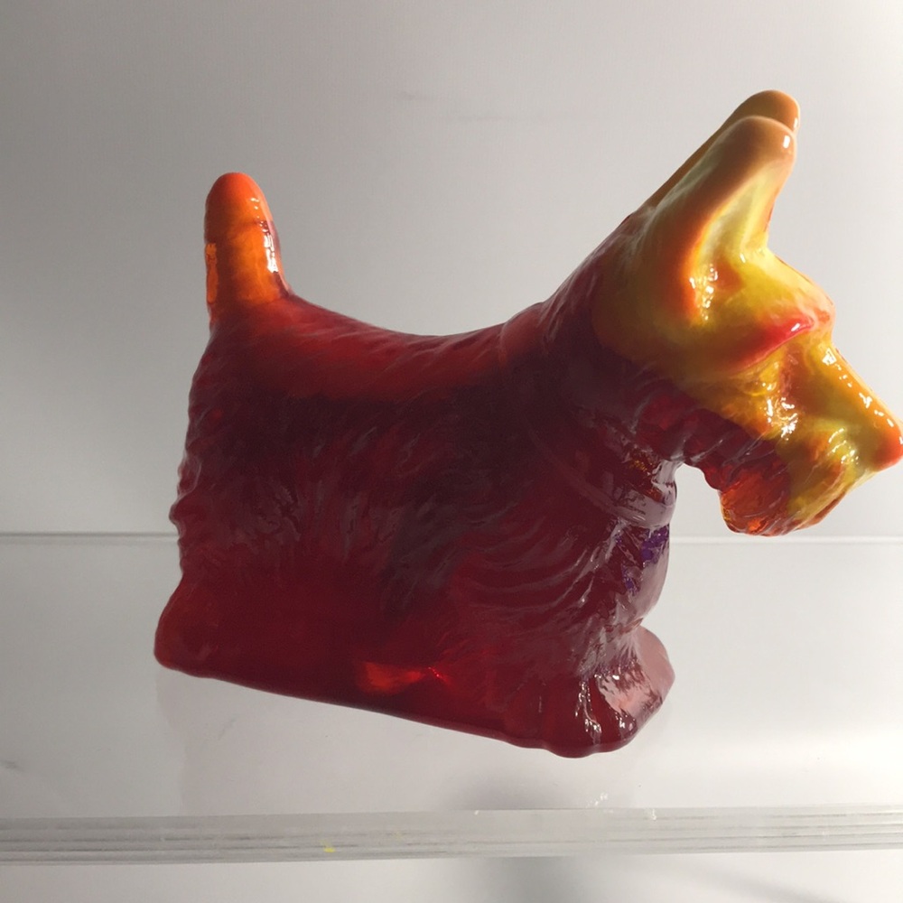 Mosser Scottie Scottish Terrier Dog Figurine Solid Glass Burning Ember Glows